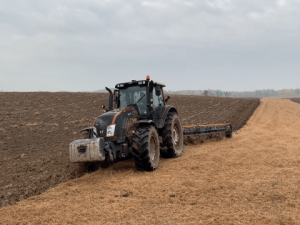 Usluga orki orania uslugi rolnicze traktorem uslugi rolne traktor